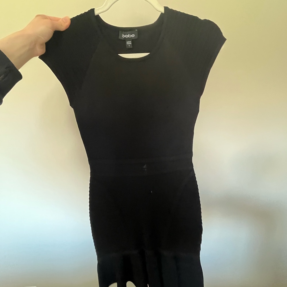 bebe Black Cap-Sleeve Mini Bodycon Dress